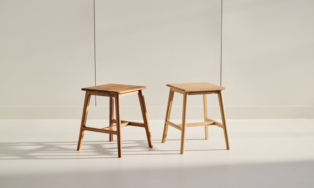 Le tabouret à lattes