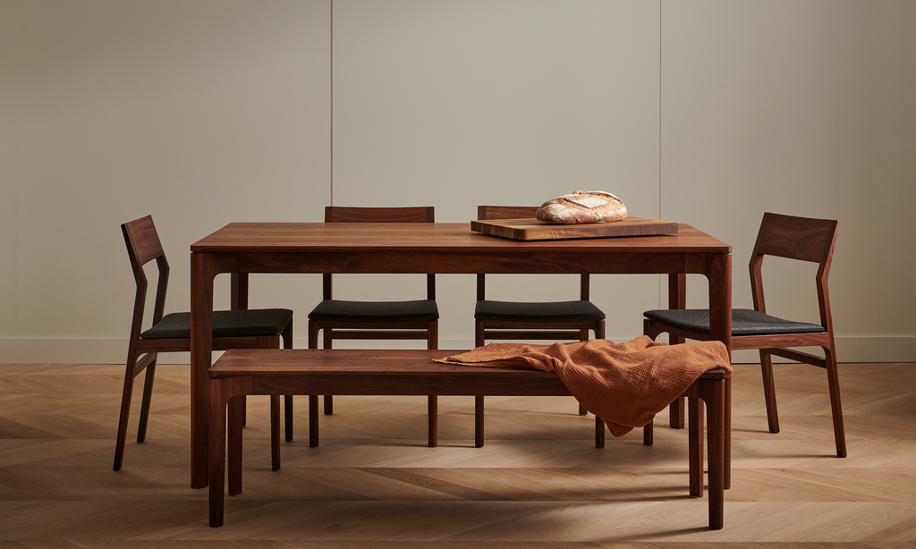 T113 | Table de salle à manger